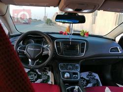 کرایسلەر 200